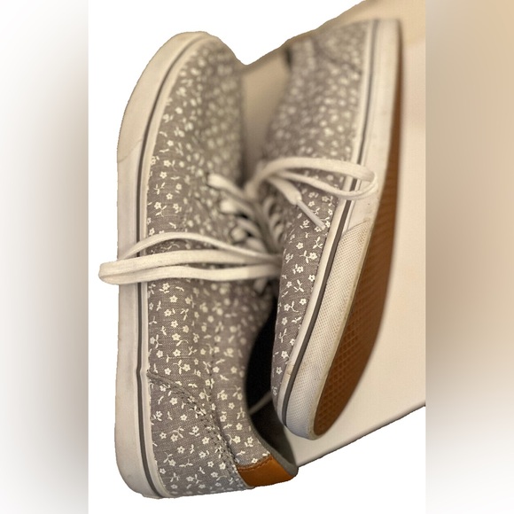 Gray Floral Vans Sneakers - Picture 5 of 9